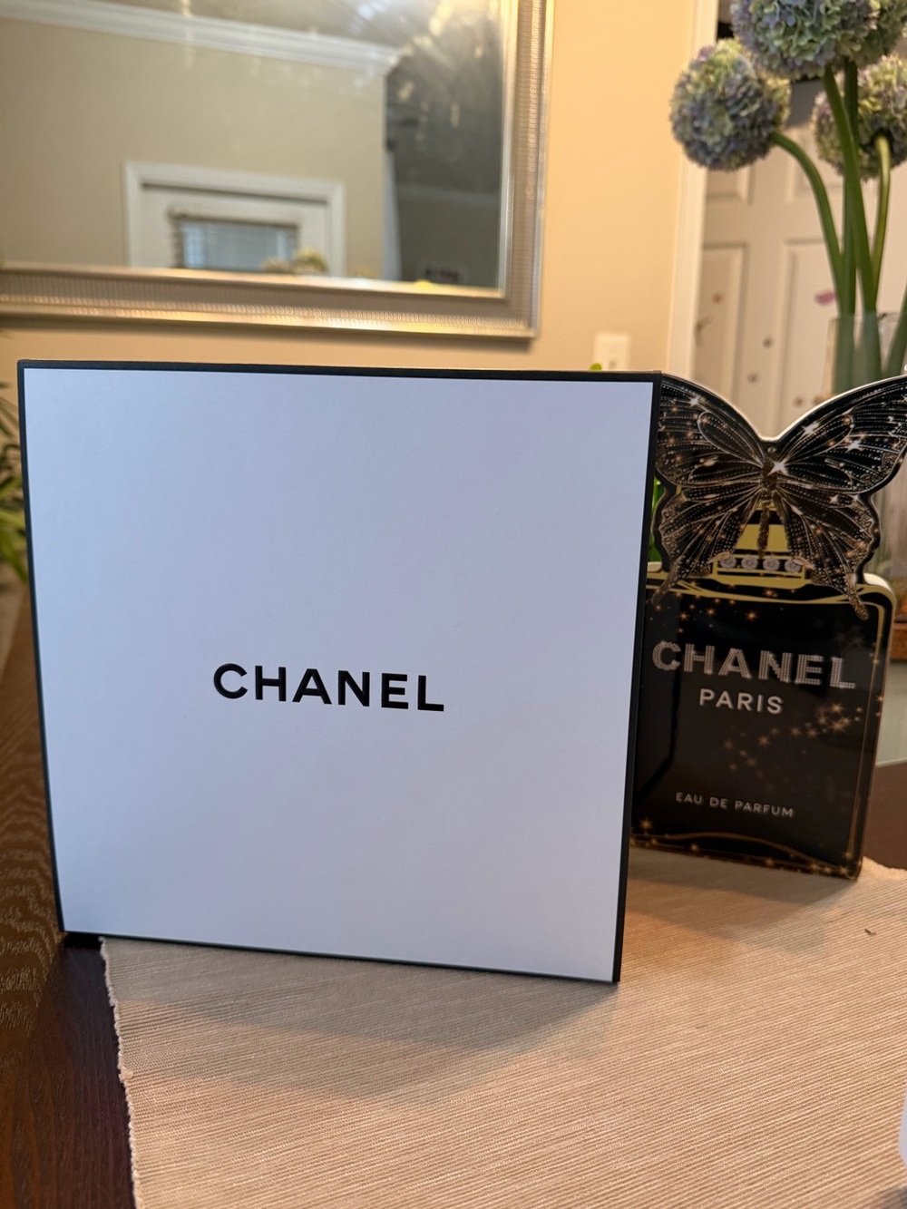 CHANEL White and Black Gift Box with Wrapping Paper